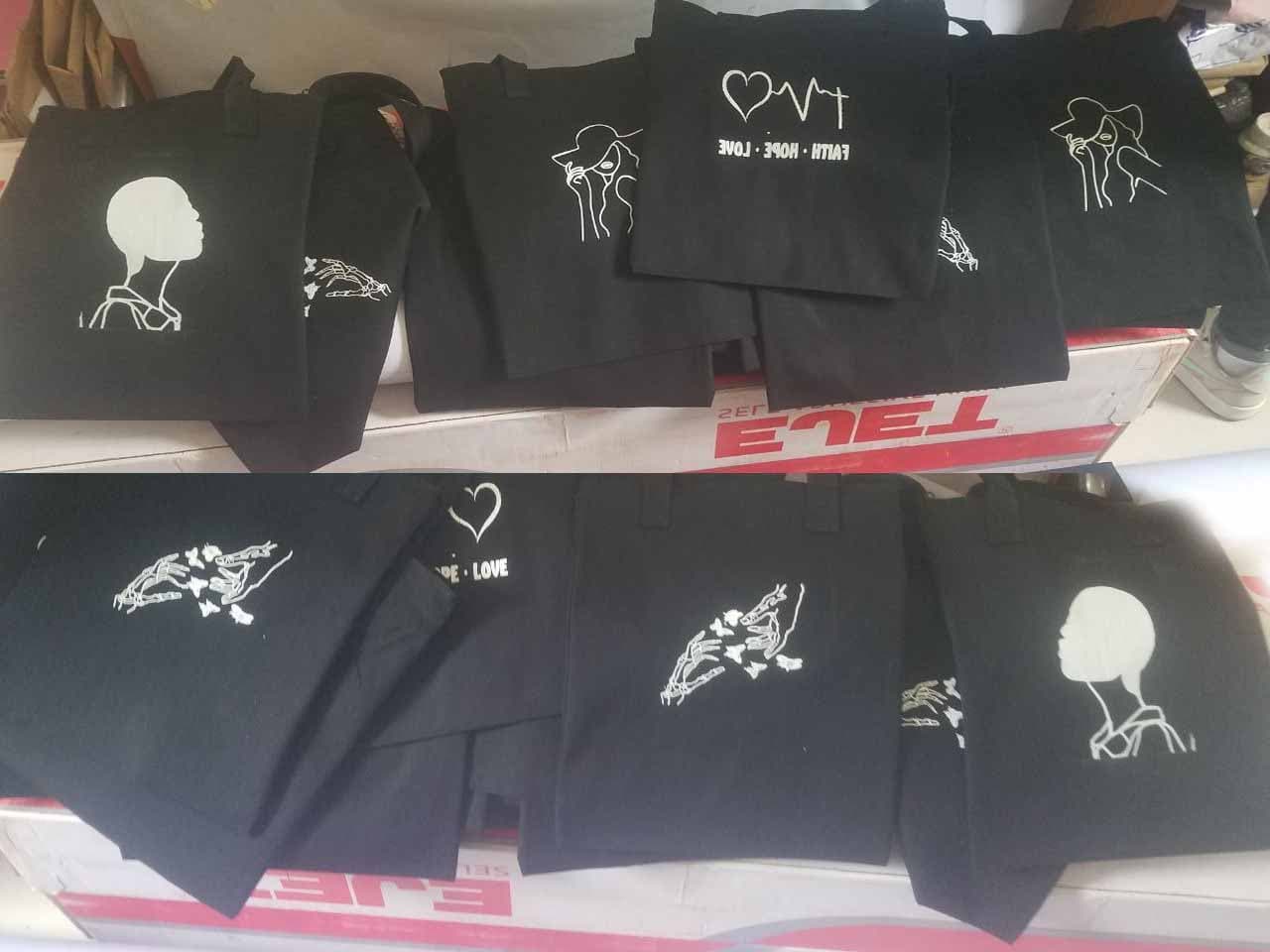 Custom tote bags with line-art prints